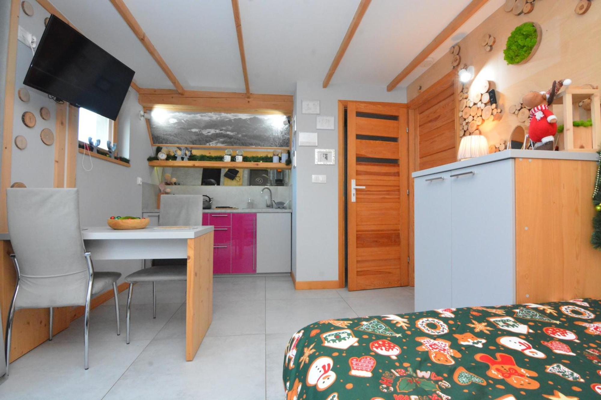 Lux Houses W Domku Tylko Dwa Apartamentyz Jacuzzi Zewnetrznym Gron Bagian luar foto